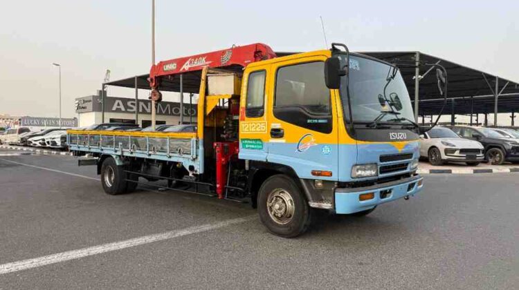 Isuzu Forward Crane